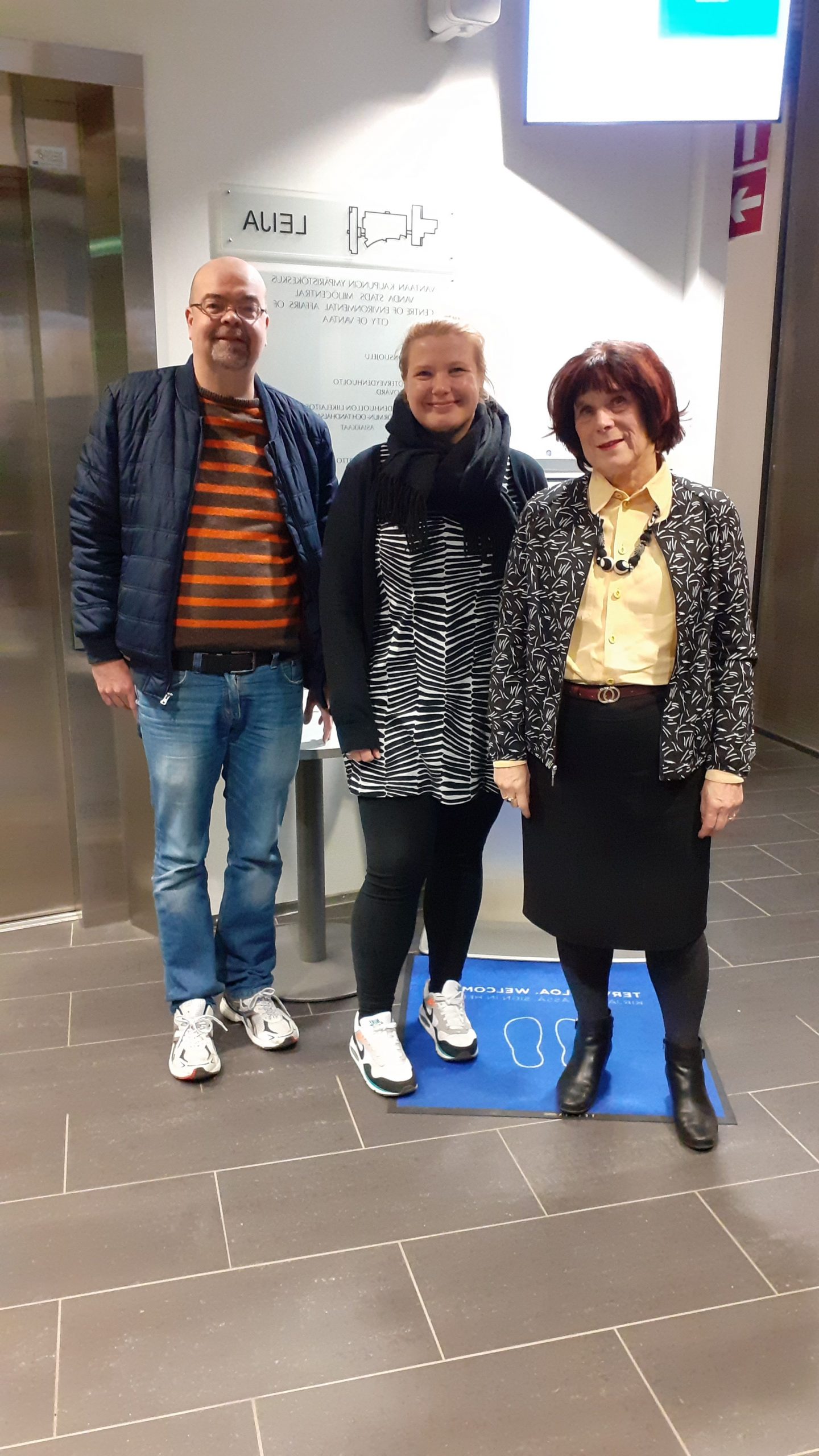 Ympäristölautakunnan SD-ryhmän terveiset. Tiina Vesa aloittti uutena jäsenenä.