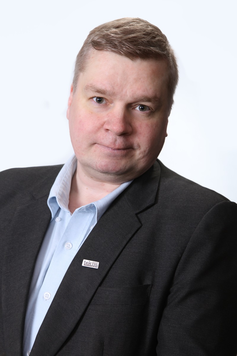 Valtuutettu Jarno Eskelisen budjettipuheenvuoro 12.11. ” Sosiaalisessa marketissa on elintarvikkeiden lisäksi tarjolla myös pesuaine ja- hygienia tuotteita”